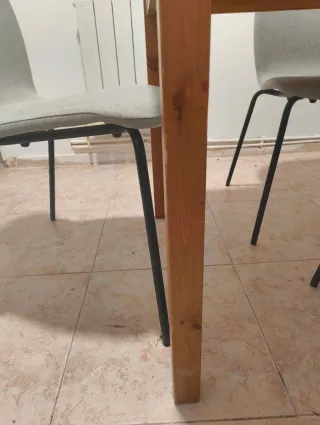 Mesa de comedor de madera IKEA