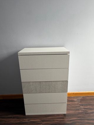 Dormitorio completo: Cama, mesitas y cabecero