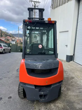 Carretilla elevadora Toyota FD25