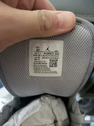 Jordan 1 Gris y Blanco