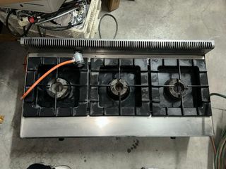 Cocina a gas 3 fuegos