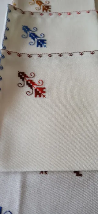 Mantelería bordada a mano Lagartera