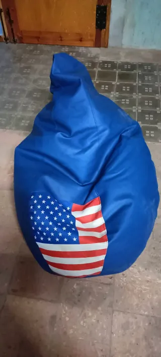 Puff azul con bandera americana