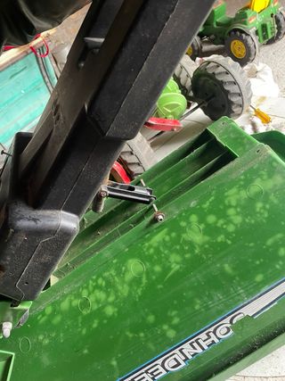 Remolque John Deere verde para tractor