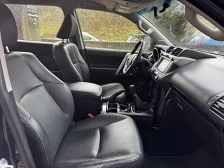 TOYOTA Land Cruiser 2.8 D4D VX