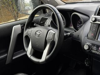 TOYOTA Land Cruiser 2.8 D4D VX