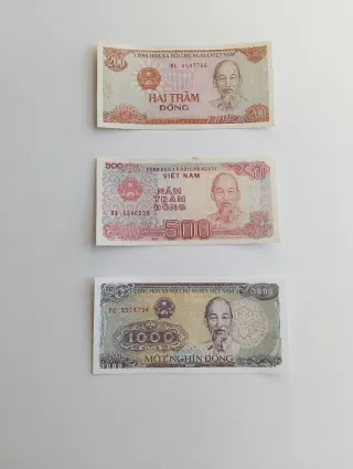 Lote 3 Banconote Vietnam 200, 500, 1000 Dong