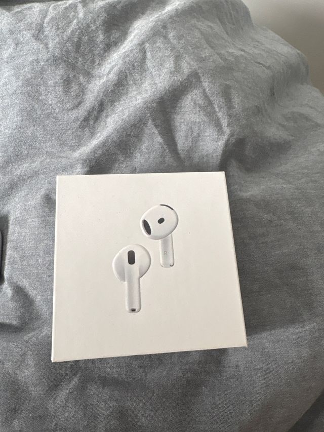 Airpods 4 con cancelación de ruido
