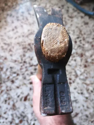 Martillo de encofrador Monty