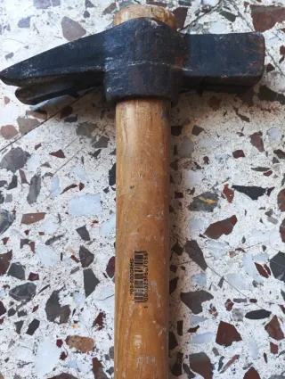 Martillo de encofrador Monty