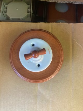 3 interruptores 45 € Porcelana 10A 250V de  empotr