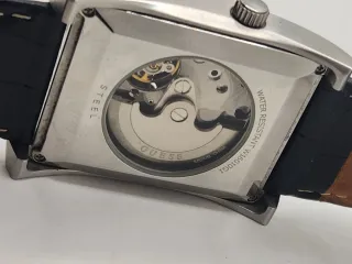 Reloj Guess Automático Esqueleto Plata Negro