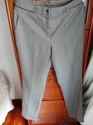 Se vende ropa vestidos pantalones chaquetas