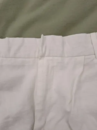 Shorts de tela blanca veraniegos