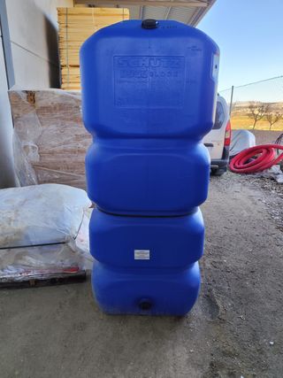 Bidón de agua potable azul