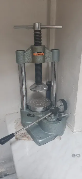 Prensa Hidráulica F.PUGLIESE 2P61