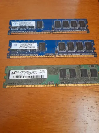 3 Módulos RAM DDR2 1GB 800MHz PC2-6400U