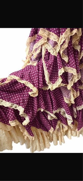 Vestido Aurora Gaviño volantes encaje