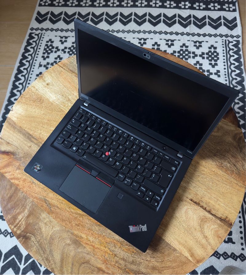 Lenovo ThinkPad T495s Ryzen 16/512 W11 Office