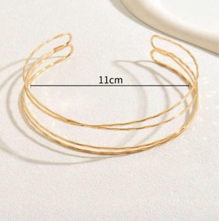 Conjunto pulseras y collar dorado