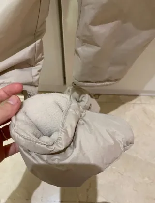 Buzo impermeable para bebé con interior polar