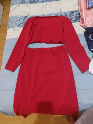Conjunto falda y top invierno rojo