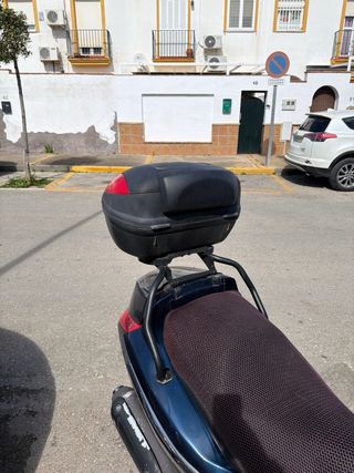 Piaggio X Evo 125cc Maxi Scooter