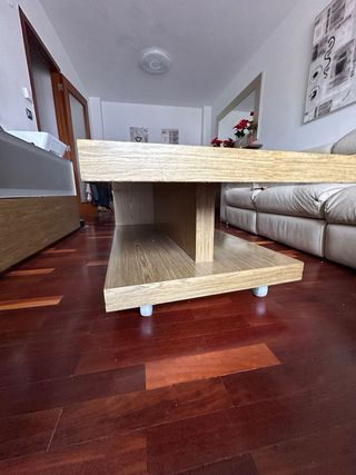 Dos mesas de centro de madera