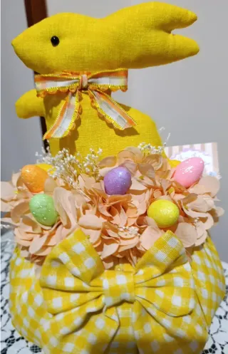 Coniglio Pasquale Giallo Fatto a Mano