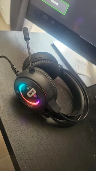 Teclado y Auriculares Gaming RGB