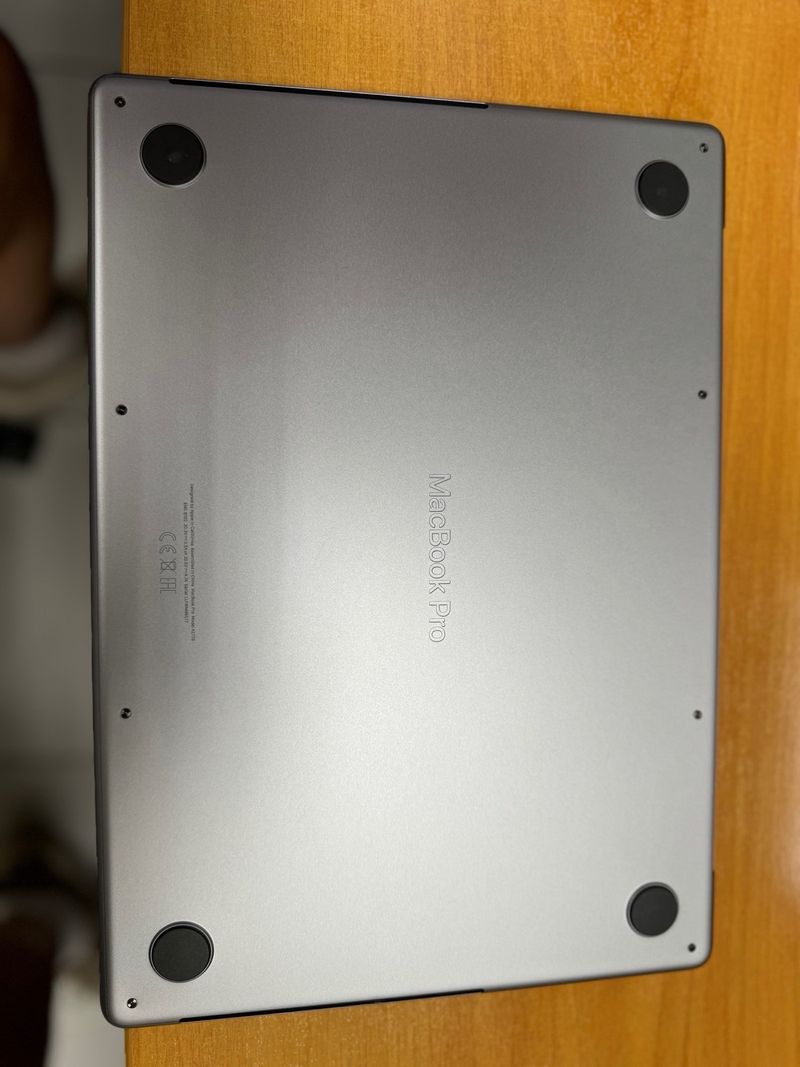 MacBook Pro 14 M2 PRO 16GB RAM 512GB SSD afbeelding 6