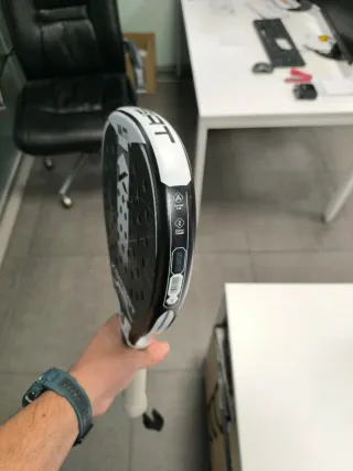 Pala pádel Kombat Etna Manu Martin