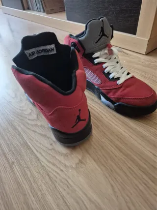 Jordan 5 Rojas