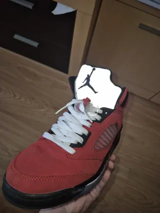 Jordan 5 Rojas