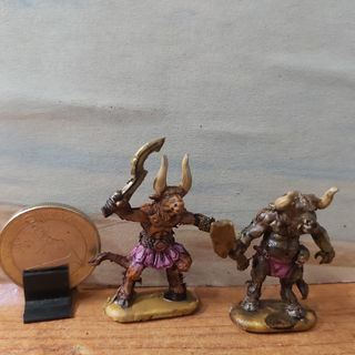 Figuras de Minotauros  1/72
