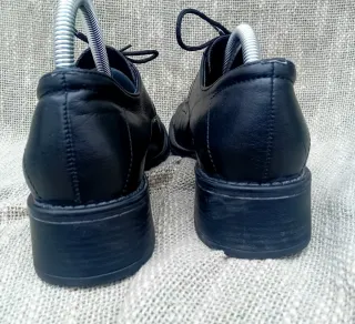 Mocasin punta cuadrada negro