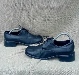 Mocasin punta cuadrada negro