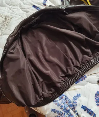 Cazadora polipiel Zara Marrón XL oversize