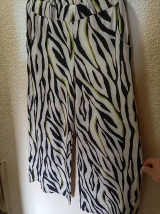 Pantalones de mujer con estampado cebra