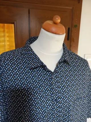 Camisa estampada hombre manga corta