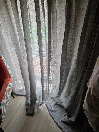 Cortinas grises transparentes de tela
