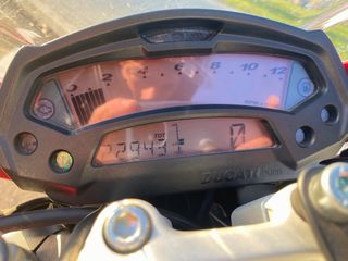 Ducati Monster 696 ABS Carbono