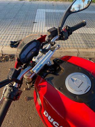 Ducati Monster 696 ABS Carbono