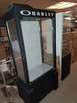 Expositor Vitrina Oakley Negro