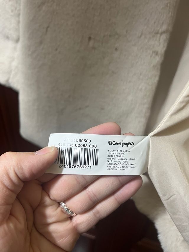 Chaquetón pelo beige talla XL del Corte Inglés