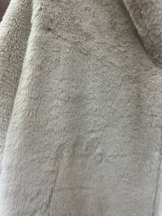 Chaquetón pelo beige talla XL del Corte Inglés