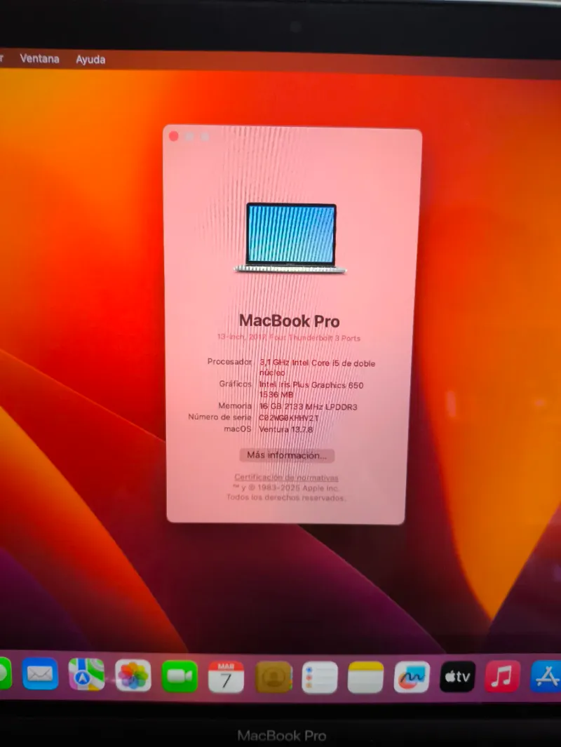 MacBook Pro 13 16GB RAM 256GB SSD i5 + CARGADOR afbeelding 2