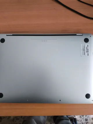 MacBook Pro 13 16GB RAM 256GB SSD i5 + CARGADOR