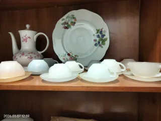 Set di tazze da caffè colorate