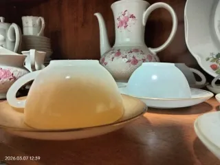 Set di tazze da caffè colorate